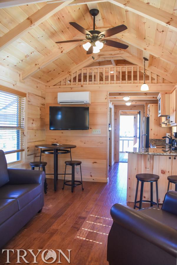 Tryon Resort Mill Spring Екстериор снимка