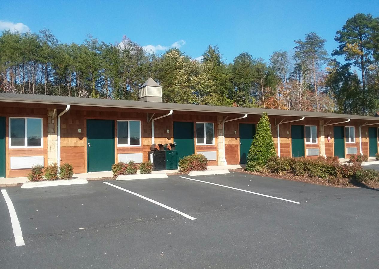 Tryon Resort Mill Spring Екстериор снимка