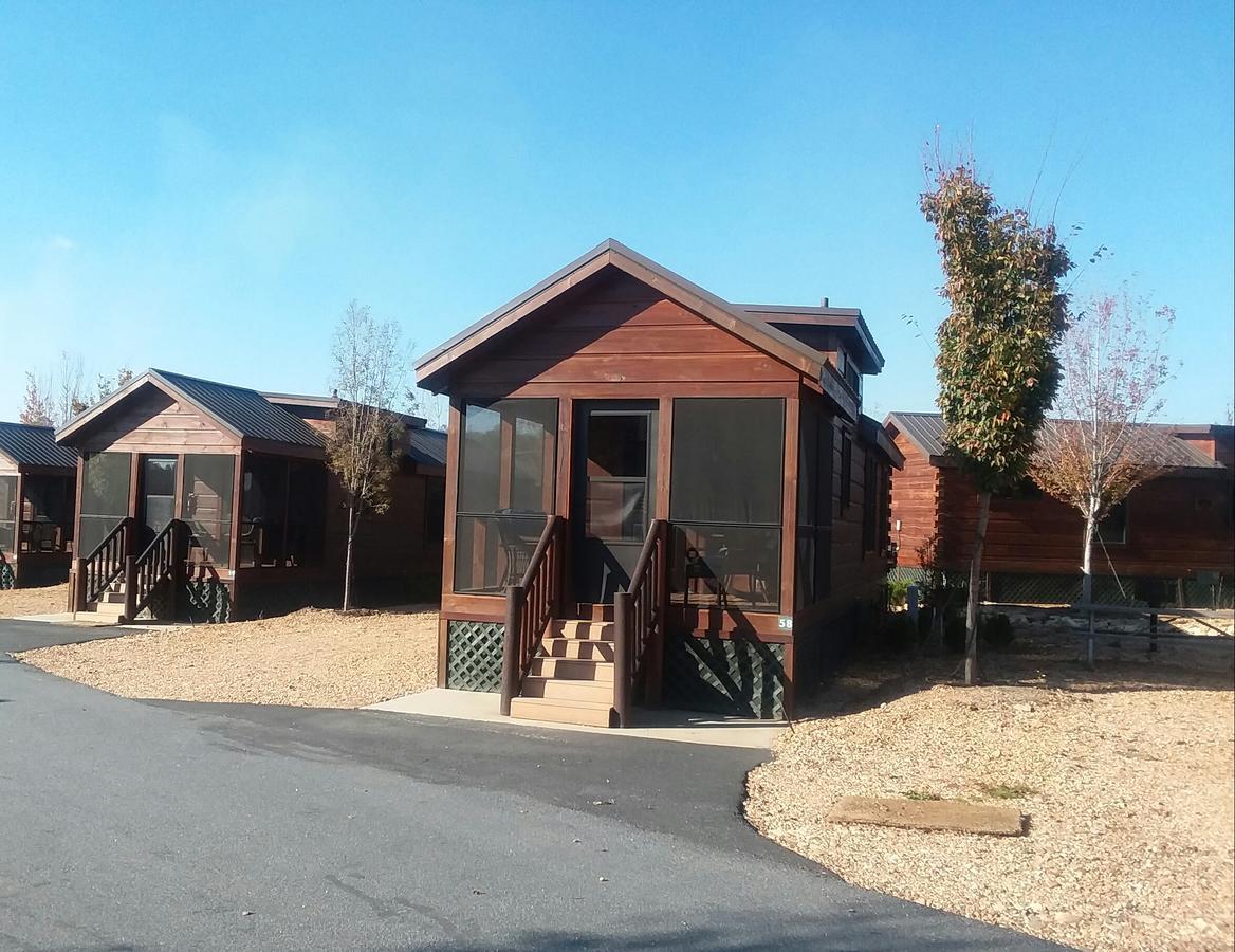 Tryon Resort Mill Spring Екстериор снимка
